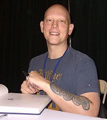 David Finch (comics) httpsuploadwikimediaorgwikipediacommonsthu