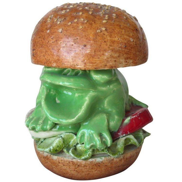 David Gilhooly David Gilhooly Ceramic Frog Sandwich Sculpture Dated