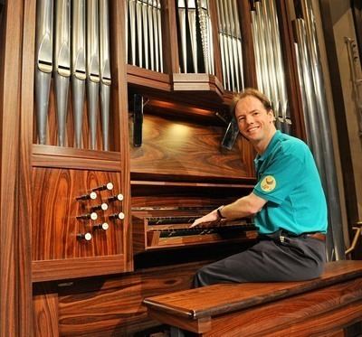 David Goode (organist) Goode organist from England pitches Gods instrument Times of India