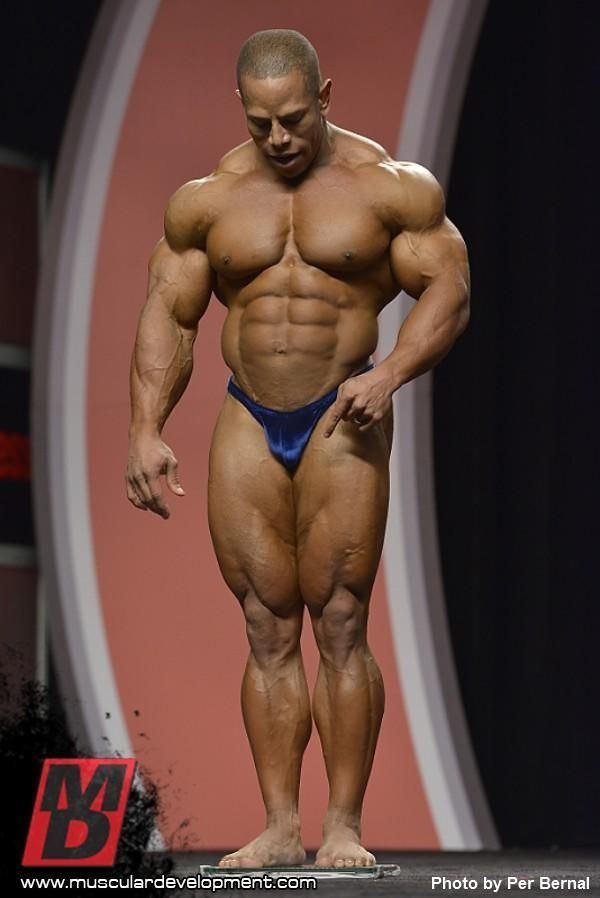 David Henry (bodybuilder) phil heath chest Buscar con Google Anatomy Muscles