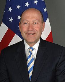 David Jacobson (diplomat) httpsuploadwikimediaorgwikipediacommonsthu