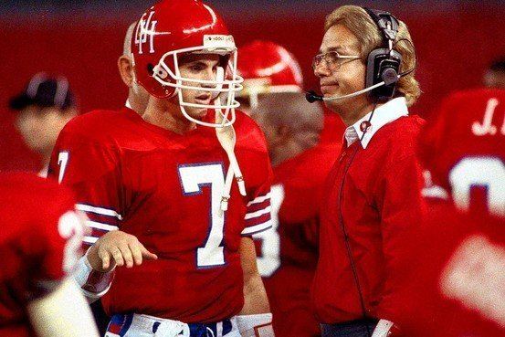David Klingler A look back at David Klingler and the 1990 Houston Cougars