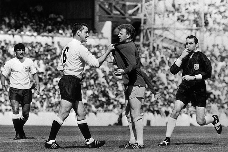 David Mackay (footballer) Dave Mackay dead Tottenham and Scotland legend dies aged