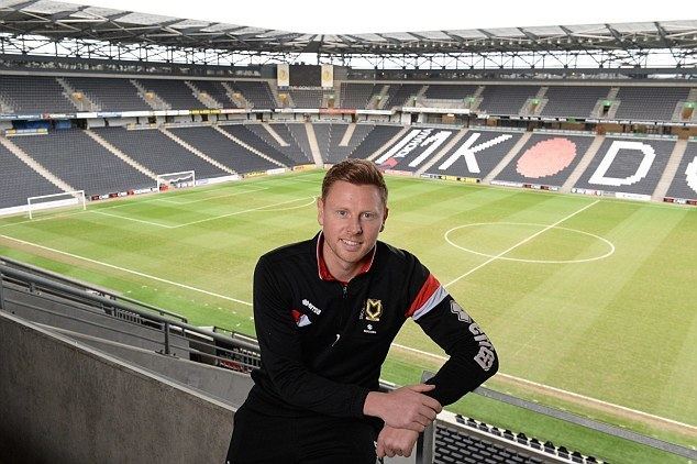 David Martin (footballer, born 1986) MK Dons keeper David Martin on growing up with a Cup legend for a