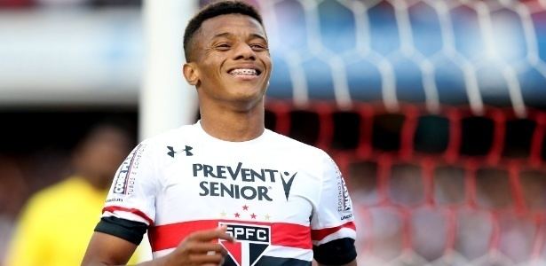 David Neres Ajax make their move for Brazilian David Neres Football Oranje