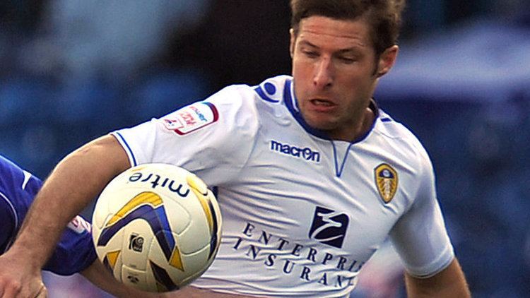 David Norris (footballer) Leeds midfielder David Norris feels the club must improve