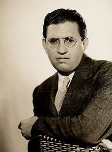 David O. Selznick httpsuploadwikimediaorgwikipediacommonsthu