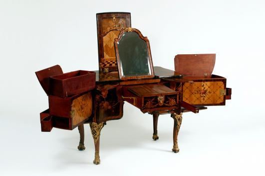 David Roentgen Extravagant Inventions The Princely Furniture of the Roentgens at