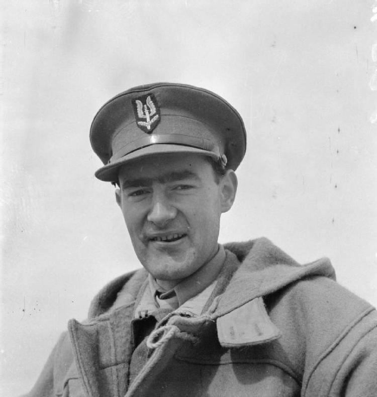 David Stirling httpsuploadwikimediaorgwikipediacommonsee