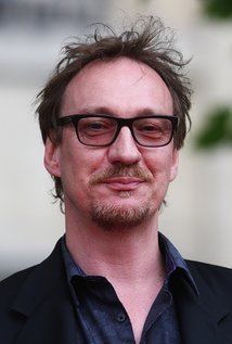 David Thewlis iamediaimdbcomimagesMMV5BNTA3MjM4NTE0NV5BMl5