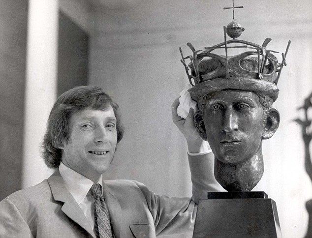 David Wynne (sculptor) My bizarre life with the Beatles by sculptor who
