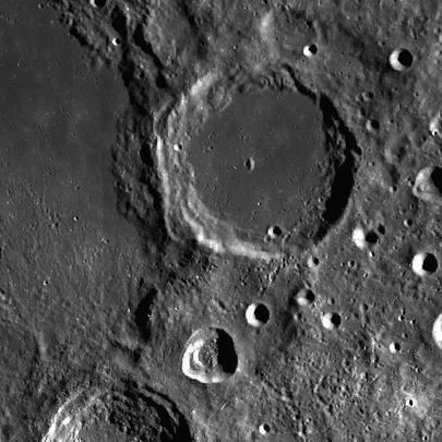 Davisson (crater)