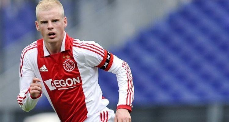 Davy Klaassen Why Davy Klaassen should be played in the No 10 role for Ajax and