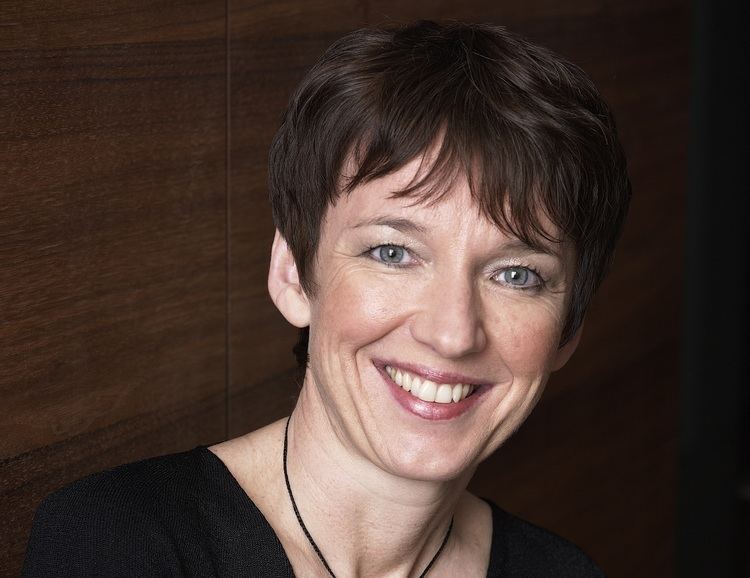 Dawn Airey Yahoo appoints Dawn Airey as senior vice president for