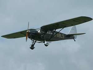 De Havilland Puss Moth httpsuploadwikimediaorgwikipediacommonsthu