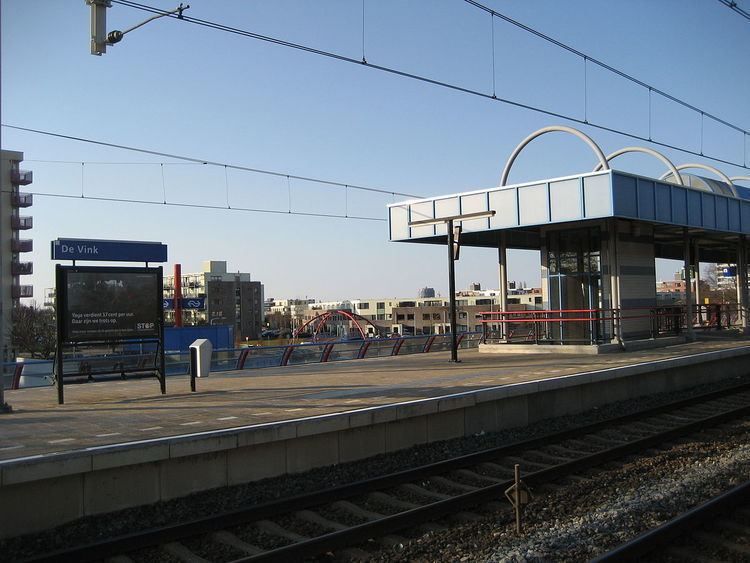 De Vink railway station