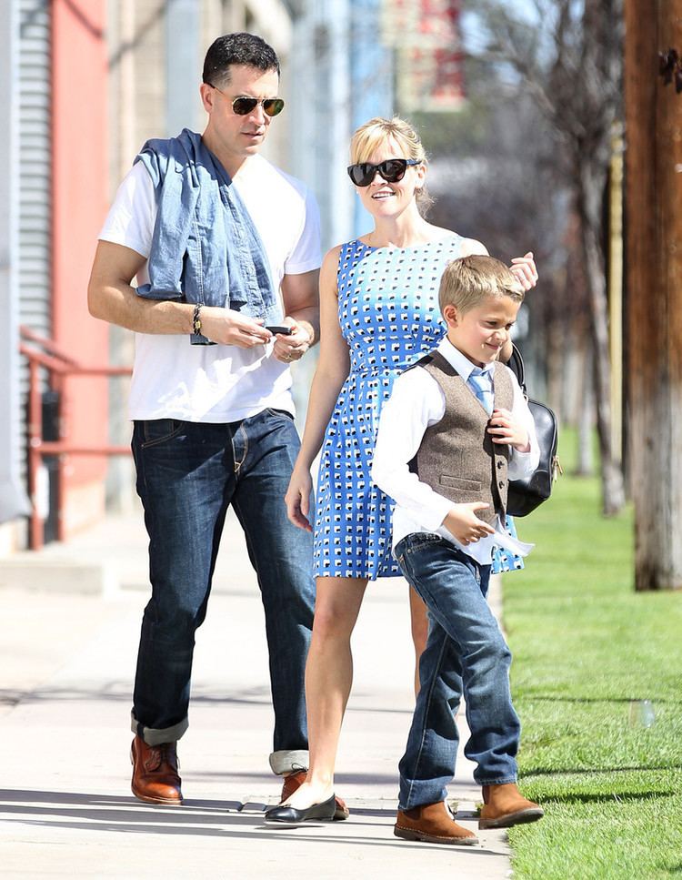 Deacon Phillippe Deacon Phillippe Pictures Reese Witherspoon And Family