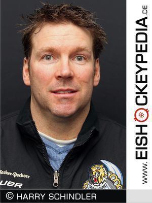 Dean Fedorchuk wwweishockeypediadeimagesthumb22cTrainerde