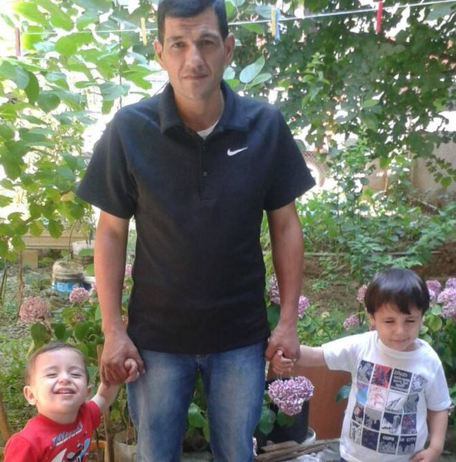 Death of Alan Kurdi Alan Kurdi death A Syrian Kurdish family forced to flee BBC News