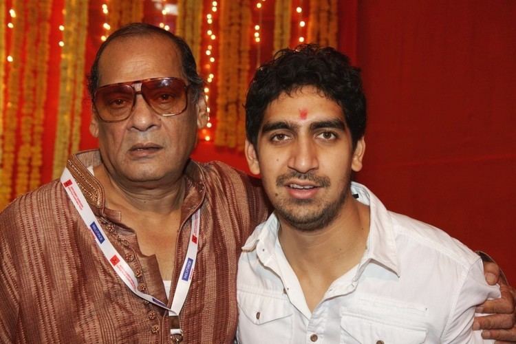 Deb Mukherjee Filmmaker Ayan Mukherjee with father veteran actor Deb