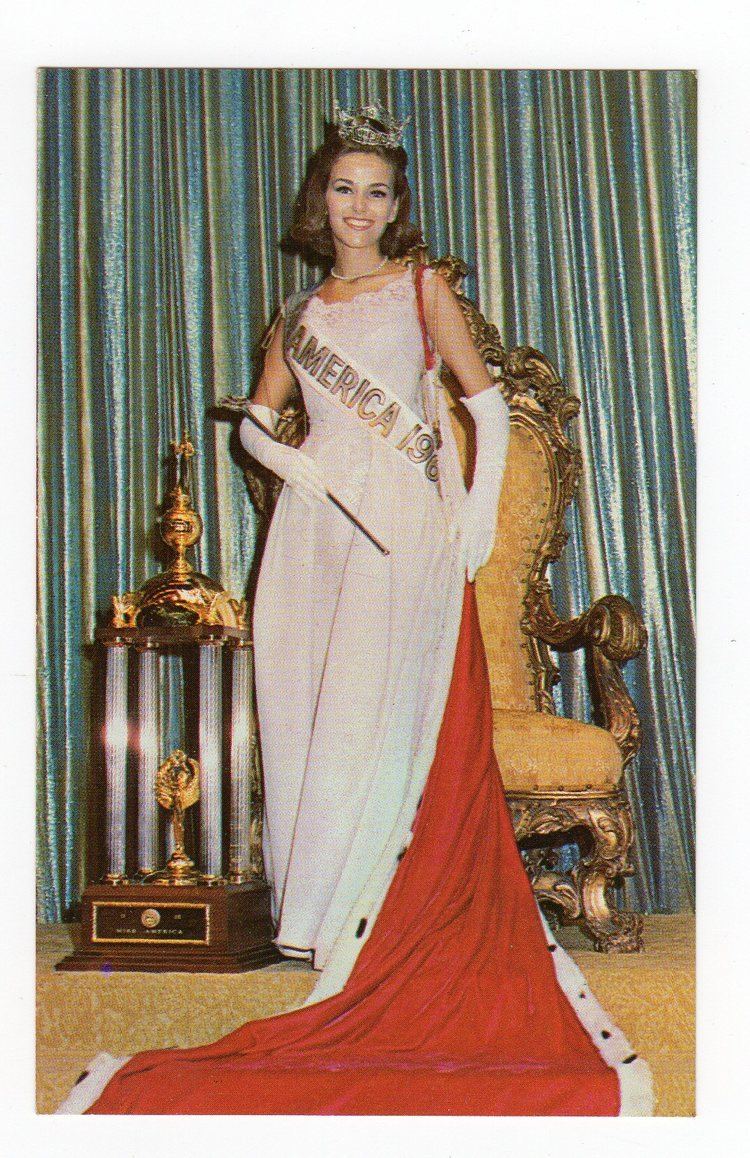 Deborah Bryant Chrome postcard Deborah Irene Bryant from Overland Park Kansas