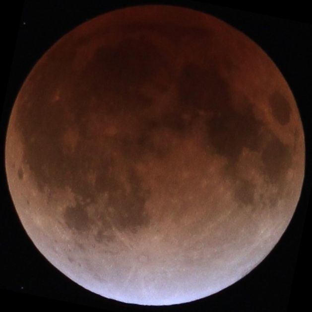 December 2011 lunar eclipse