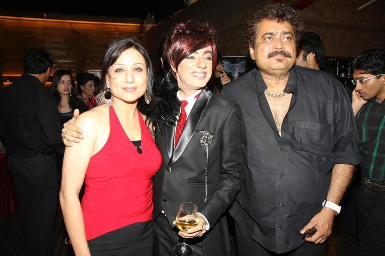 Deepak Balraj Vij Rohit Verma with filmmaker Deepak Balraj Vij and his wife
