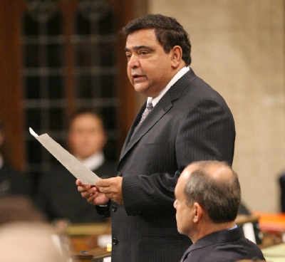 Deepak Obhrai Canadian MP Deepak Obhrai denied Lankan visa Rediffcom