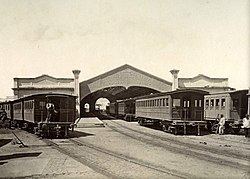 Del Parque railway station httpsuploadwikimediaorgwikipediacommonsthu