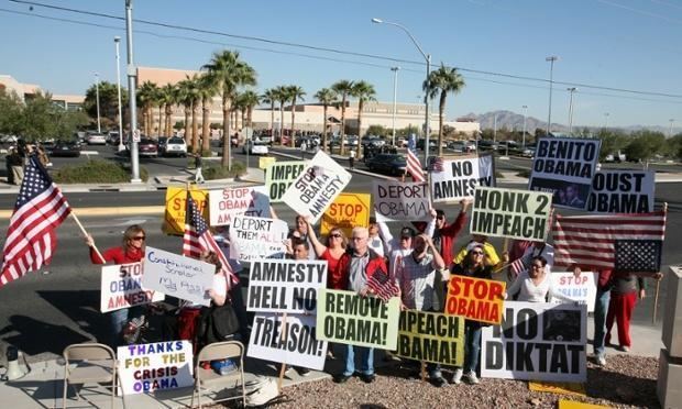 Del Sol High School Protesters Rally Against Obama39s Immigration Plan At Del Sol High