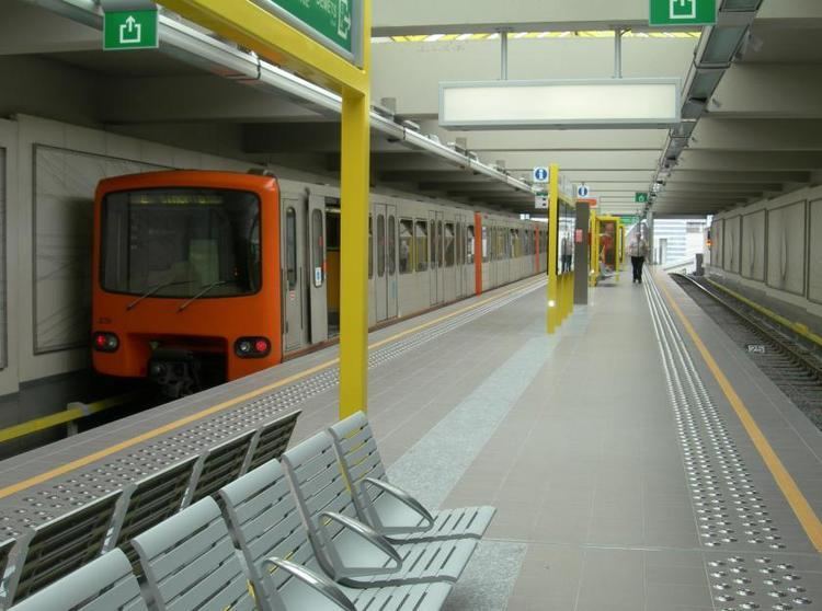 Delacroix metro station