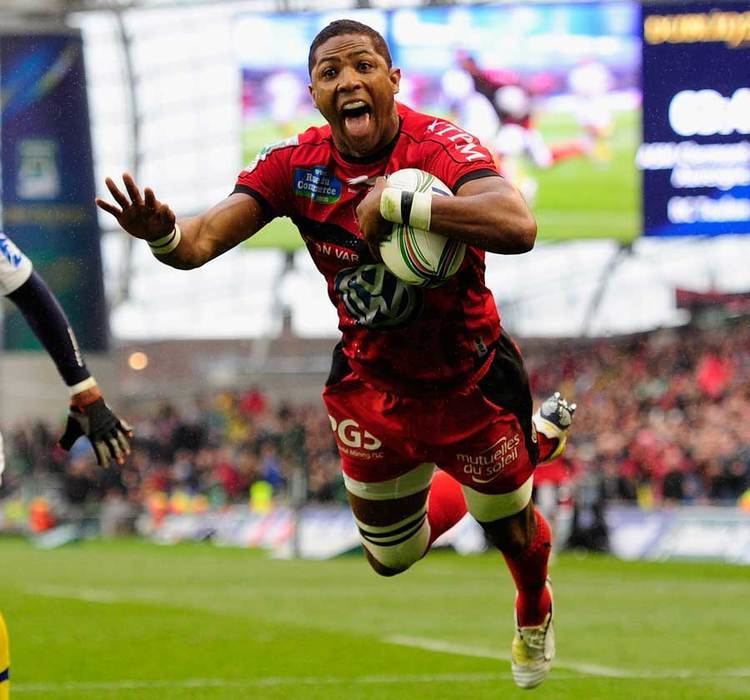 Delon Armitage Toulon39s Delon Armitage dives over for his try Rugby