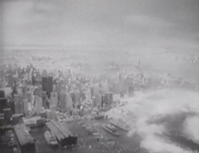 Deluge (film) Amazing clip from 1933 disaster flick Deluge shows first time New
