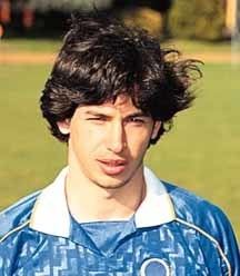 Demetrio Albertini wwwmagliarossoneraitprotagonistiimggiocAalbe