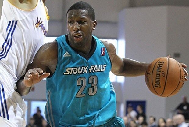 Demetris Nichols Sioux Falls Skyforce Toss Away Game To Iowa Energy