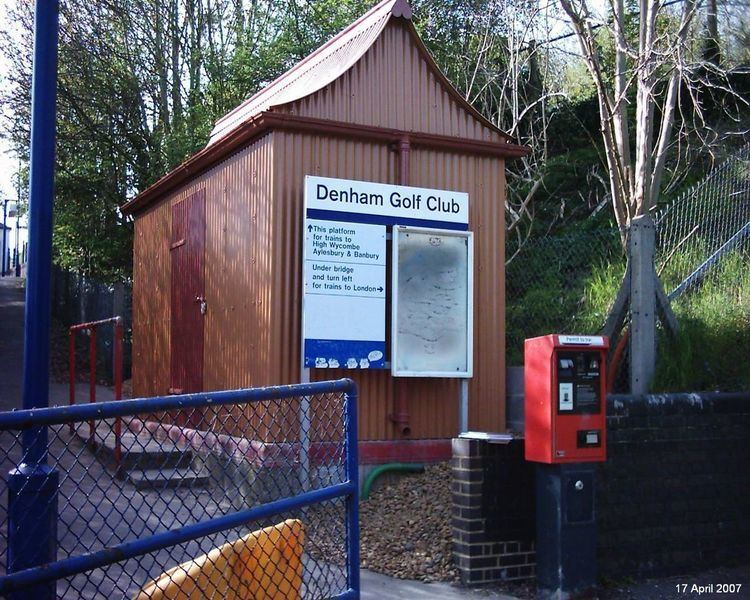 Denham Golf Club railway station