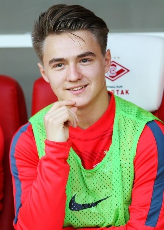 Denis Davydov (footballer, born 1995) httpsuploadwikimediaorgwikipediacommons77