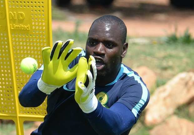 Denis Onyango Onyango Beaten to Goalkeeper of the Season Gong ChimpReports