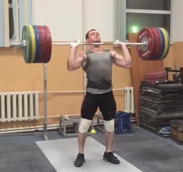 Denis Ulanov Denis Ulanov 215kg Clean and Jerk All Things Gym