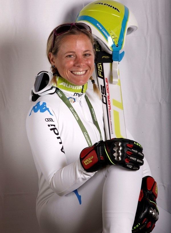 Denise Karbon Denise Karbon Sono contenta di poter ancora sciare
