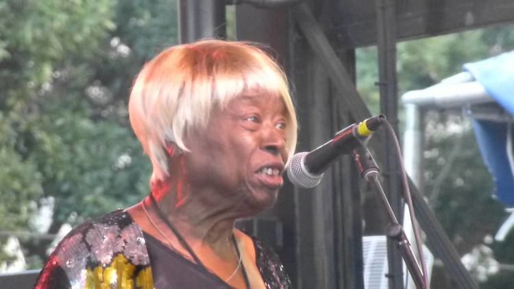 Denise LaSalle denise lasalle at blues and bar b q 2015 10 18 001 YouTube