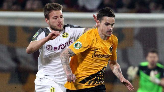Dennis Erdmann Dynamo Dresden entschuldigt sich bei Dortmund fr Dennis