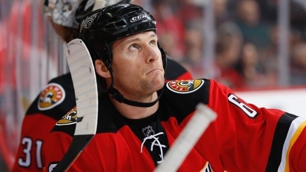 Dennis Wideman Flames ask judge to dismiss NHL referees lawsuit Article TSN