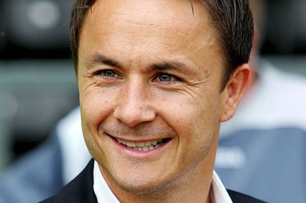 Dennis Wise ExEngland footballer Dennis Wise wins 500000 in property civil