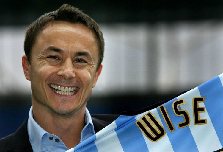 Dennis Wise Flashback Dennis Wise makes his Coventry City debut as