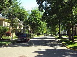 Dennis–State Streets Historic District httpsuploadwikimediaorgwikipediacommonsthu