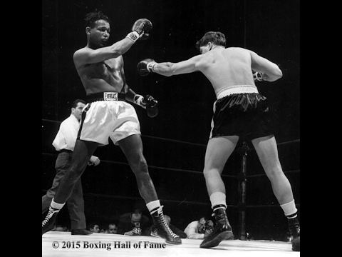 Denny Moyer Sugar Ray Robinson Loses to Denny Moyer This Day February 17 1962