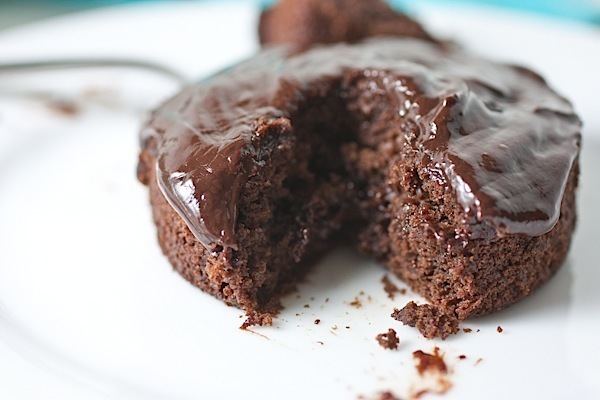 Depression cake Chocolate quotDepressionquot Cake Minis Recipe The Chic Life