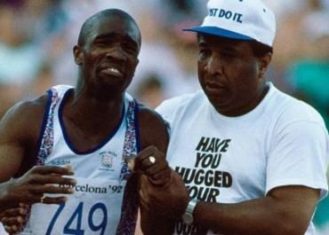 Derek Redmond DEREK REDMOND Lloyd Burns Management Ltd