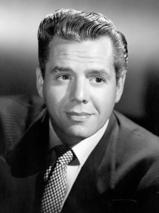 Desi Arnaz DESI Arnaz musician actor TV producer born Santiago The